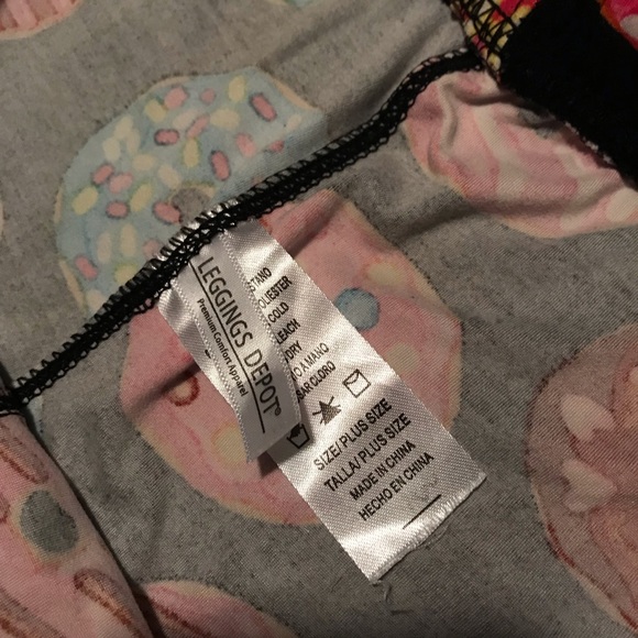 Donut Leggings Plus Size - Picture 2 of 2